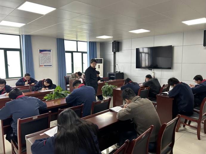 建材公司、檢測公司聯(lián)合開展管理人員業(yè)務(wù)提升考試